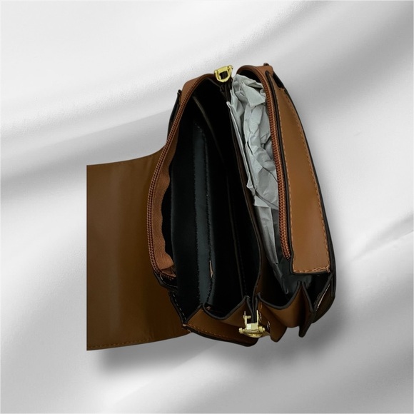 Baigefeili mini crossbody bag with guitar strap EUC - Picture 5 of 9